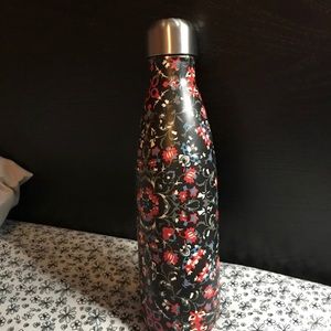 Swell floral bottle